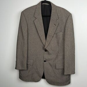 Arnold Brant Jacobson’s 100% cashmere men’s black and white sports coat